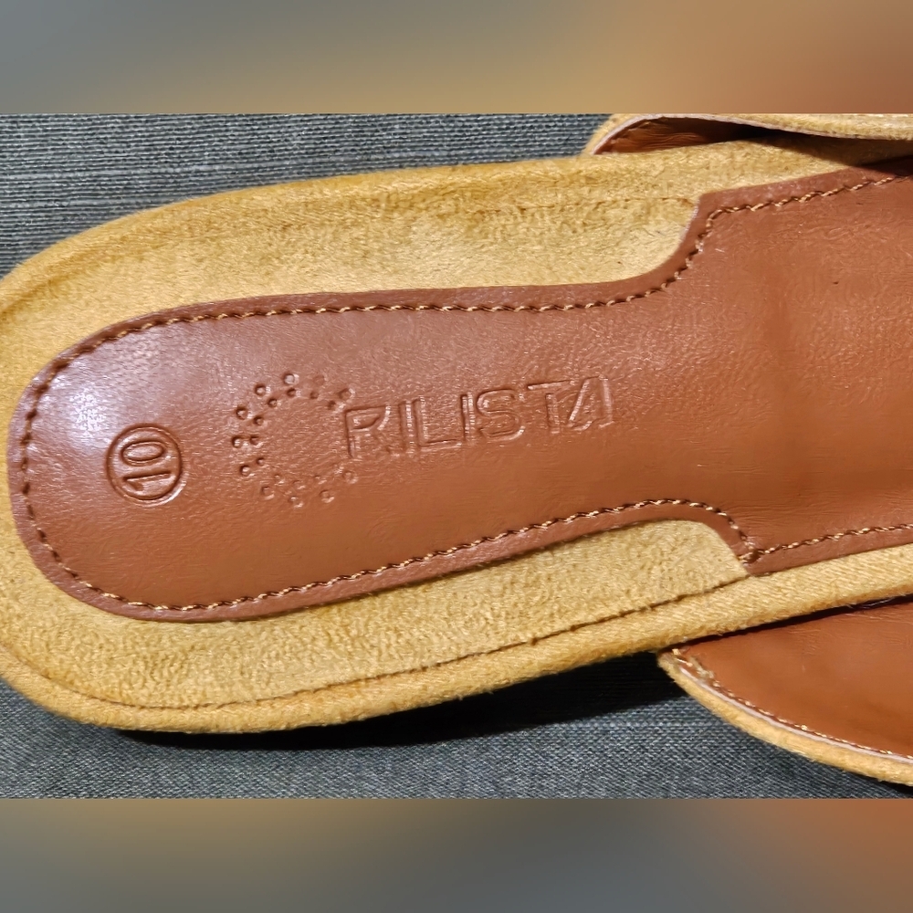 Elegant Yellow Mules with Bow Detail - Picture 7 of 13